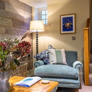 Gardeners Sandsend